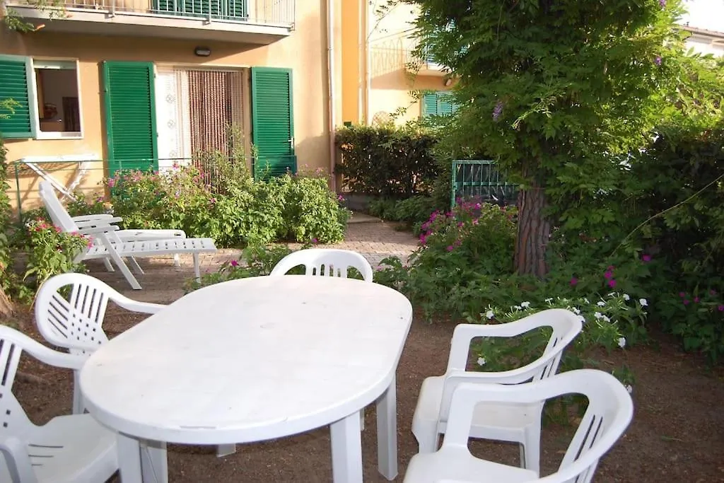 Sweet Cecina Mare Apartment